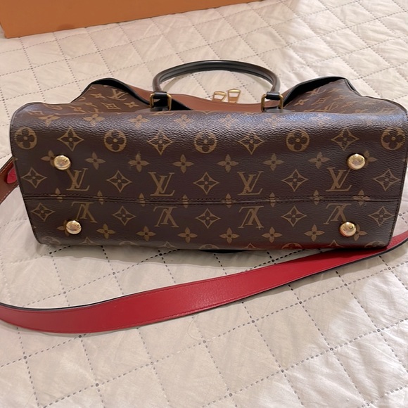 LOUIS VUITTON 
Tuileries Monogram Canvas Shoulder Bag Caramel - Picture 3 of 10